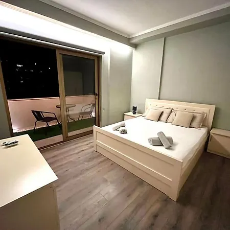 Terrace Penthouse With Panoramic Sea View 아파트 Durrës
